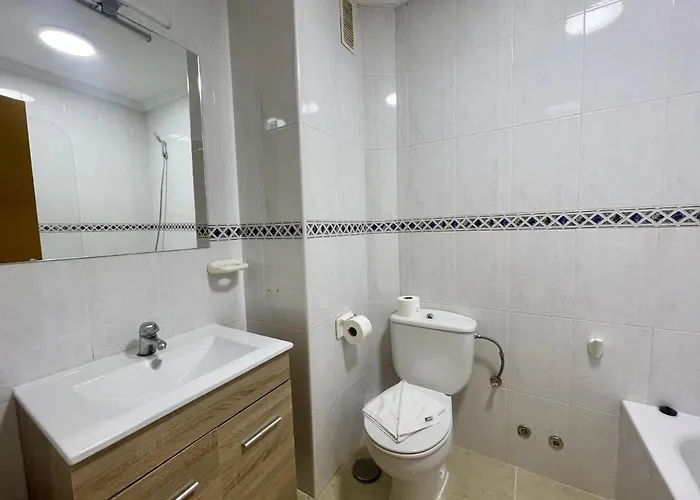 דירה Seafront Old Town בנידורם